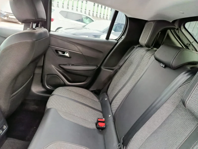 Imagen de Peugeot 208