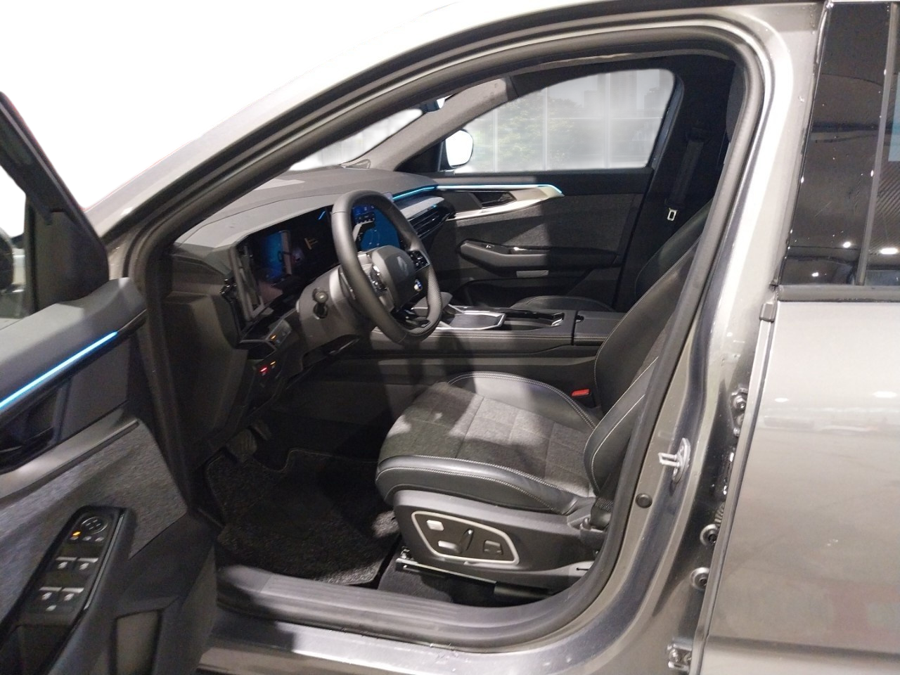 Imagen 7 de Renault Espace Híbrido 200 CV por 32.090 €