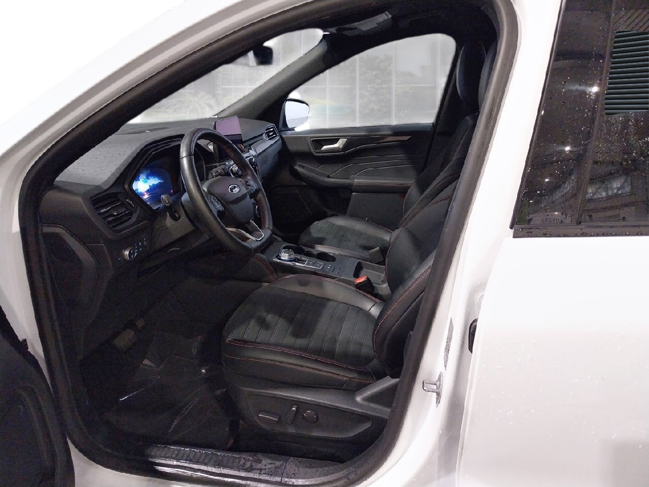 Imagen 7 de Ford Kuga Híbrido 190 CV por 20.590 €