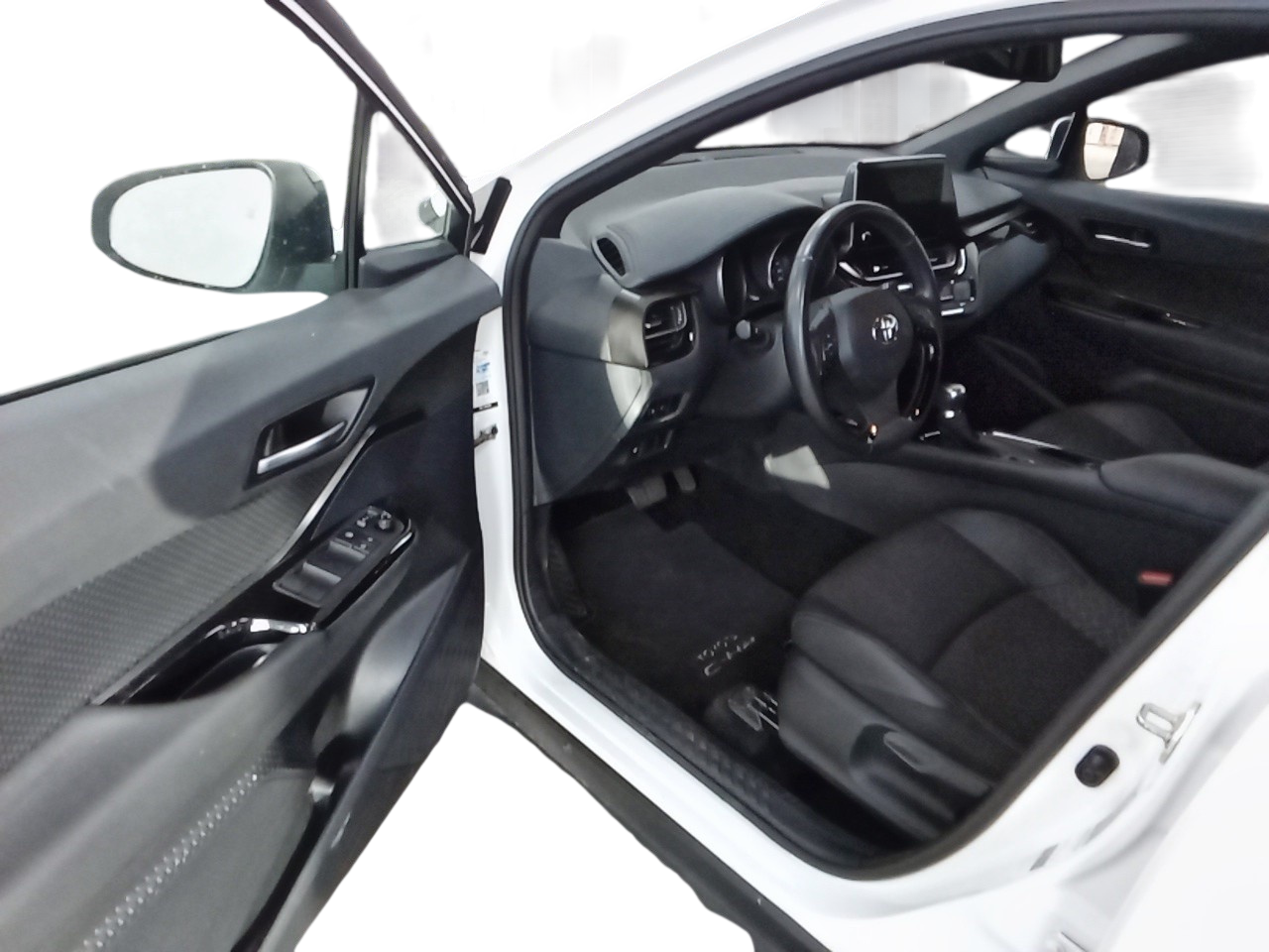 Imagen 7 de TOYOTA C-HR Híbrido 122 CV por 23.790 €