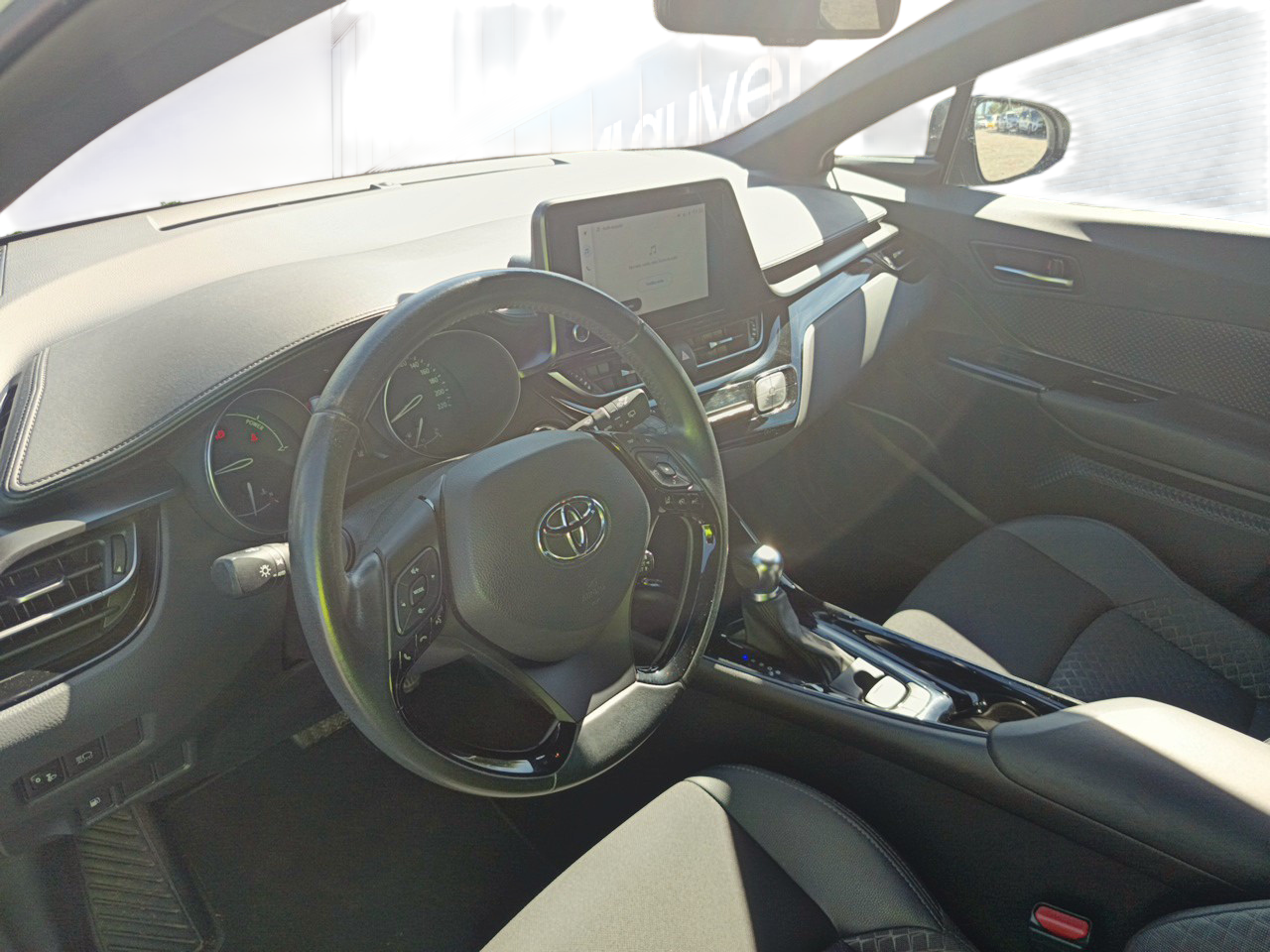 Imagen 7 de TOYOTA C-HR Híbrido 122 CV por 23.690 €