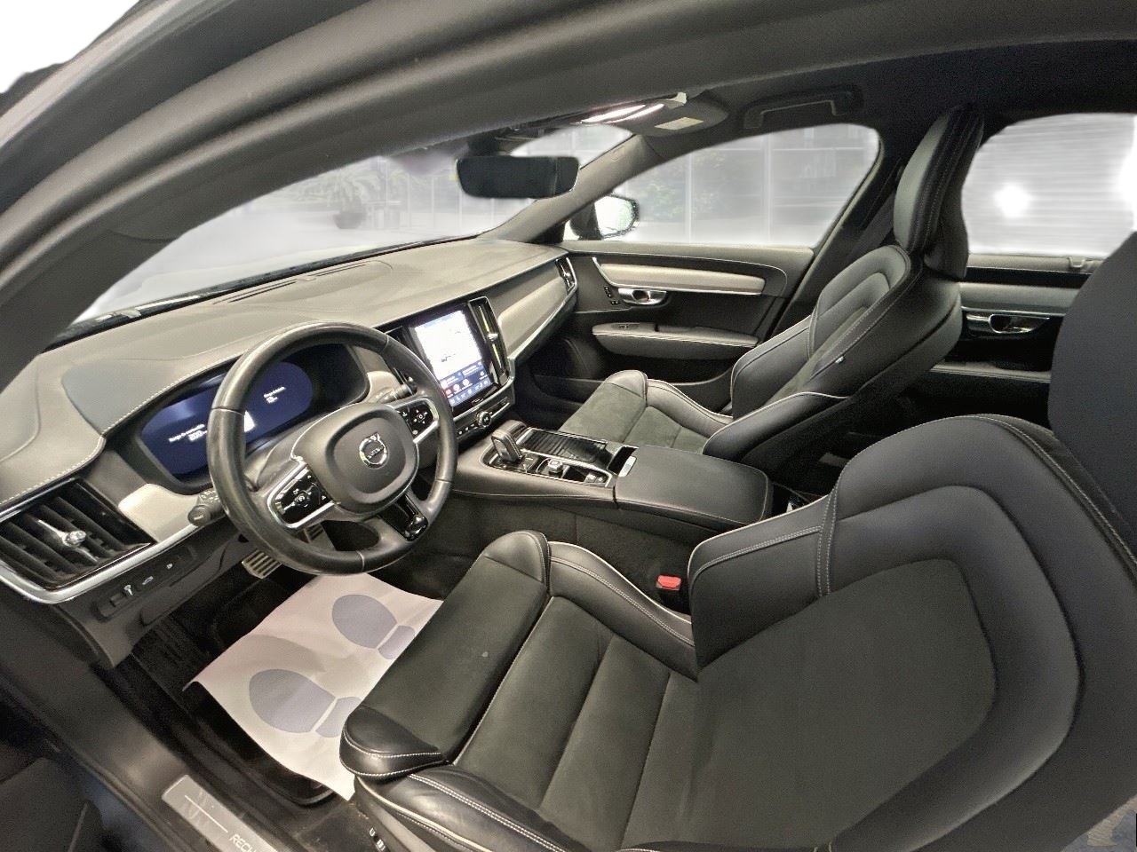 Imagen 7 de Volvo S90 Híbrido 455 CV por 30.090 €