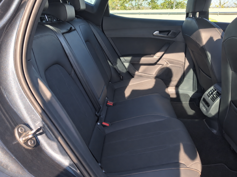 Imagen 8 de cupra Formentor Híbrido 150 CV por 30.990 €