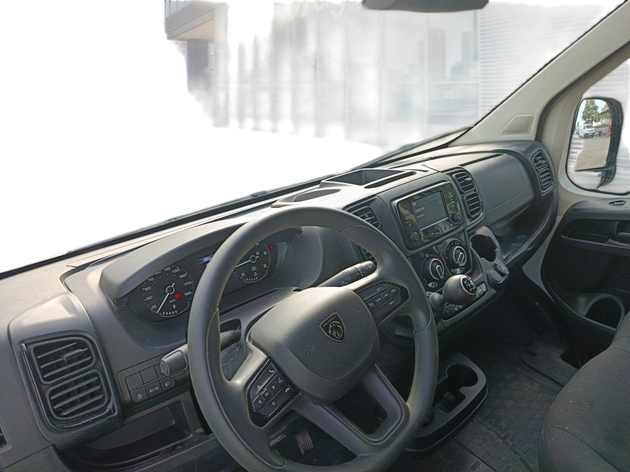 Imagen 7 de Peugeot Boxer Diesel 140 CV por 36.090 €