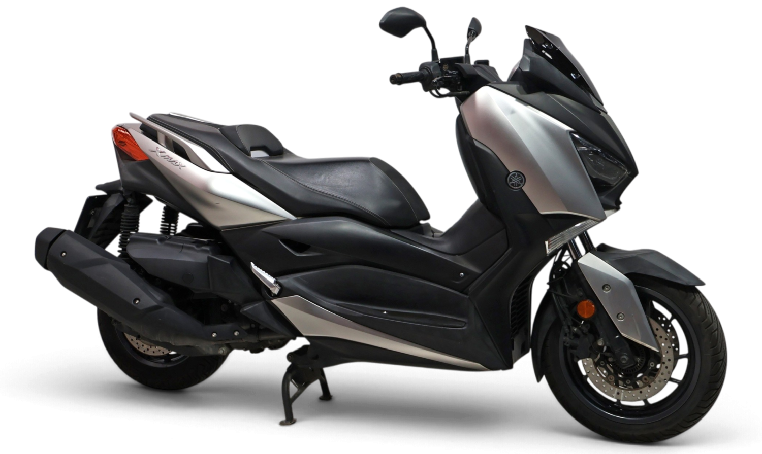 Imagen 6 de Yamaha XMAX 400 Gasolina 34 CV por 3.490 €