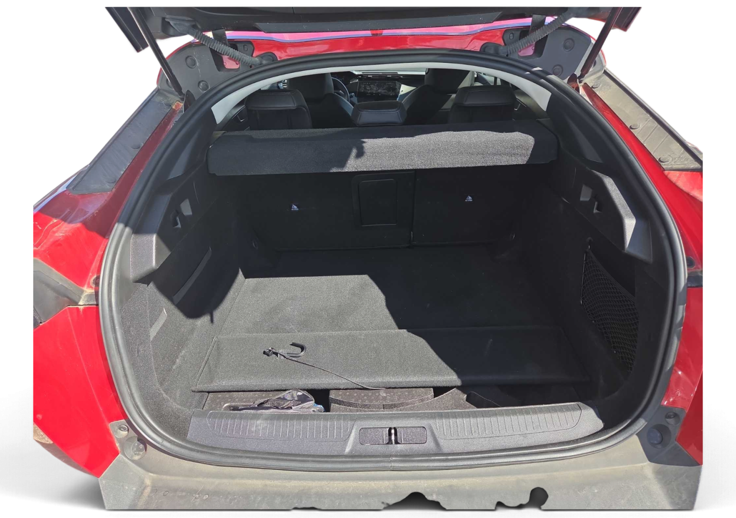 Imagen 5 de Peugeot 408 Híbrido 136 CV por 21.990 €