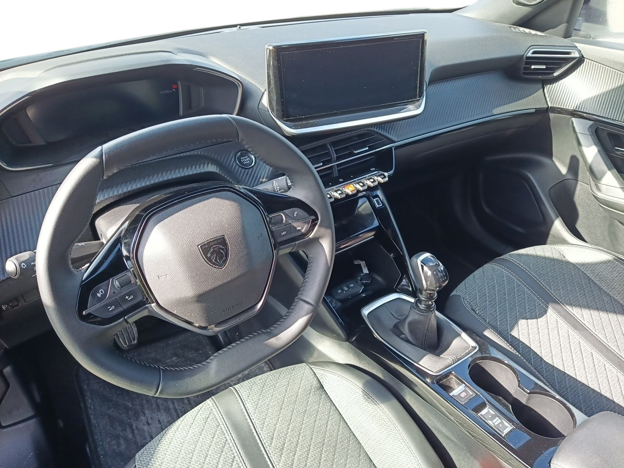 Imagen 7 de Peugeot 2008 Gasolina 100 CV por 18.190 €