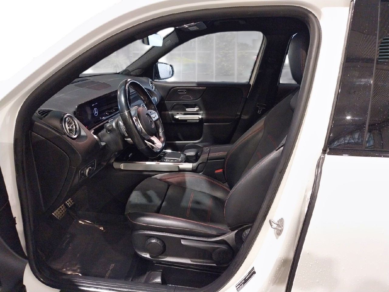 Imagen 7 de mercedes-benz GLB Diesel 150 CV por 27.190 €