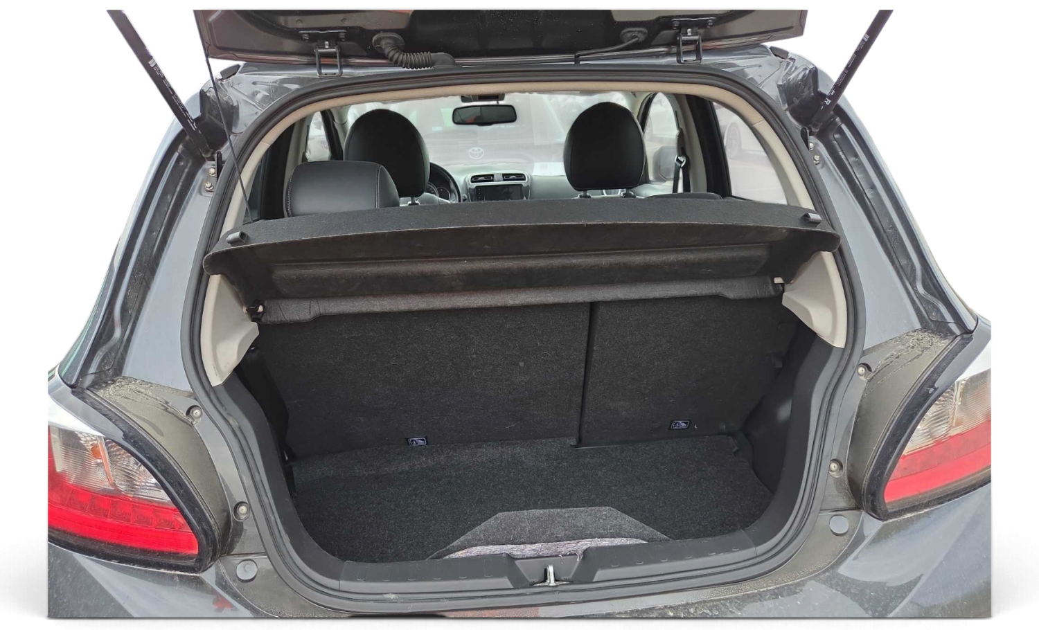 Imagen 3 de Mitsubishi Space Star Gasolina 71 CV por 13.990 €