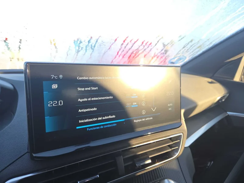 Imagen de Peugeot 3008
